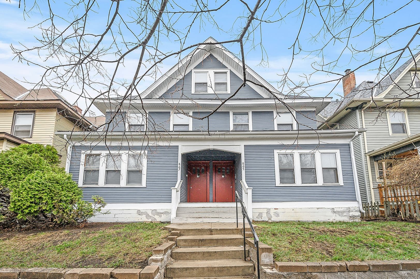 Saint Paul Apartment: 865/867 Hague Ave