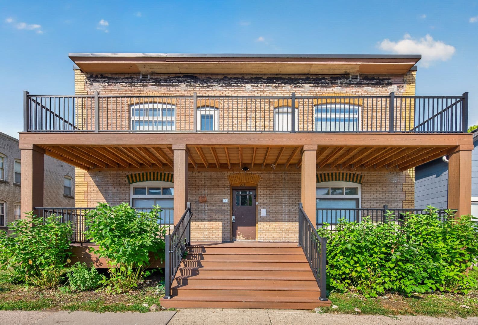 Saint Paul Apartment: 203 Grotto St N
