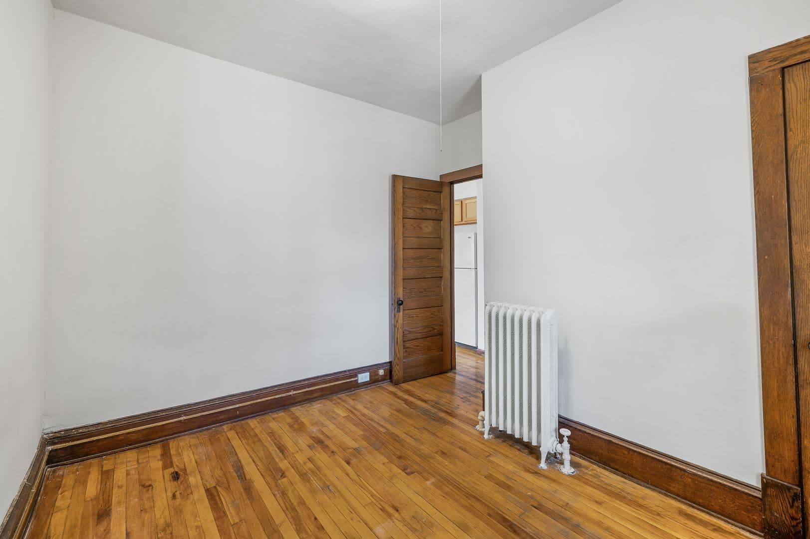 Minneapolis Apartment: 2735 Humboldt Ave S