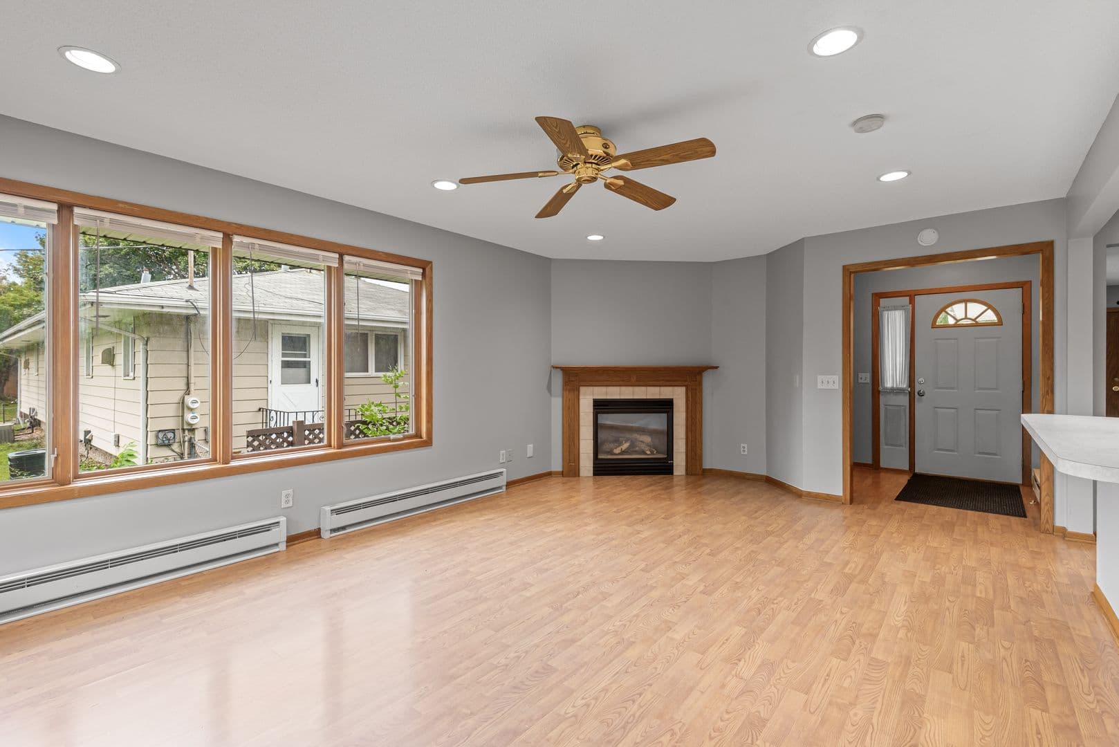 Saint Anthony Apartment: 2604 37th Ave NE