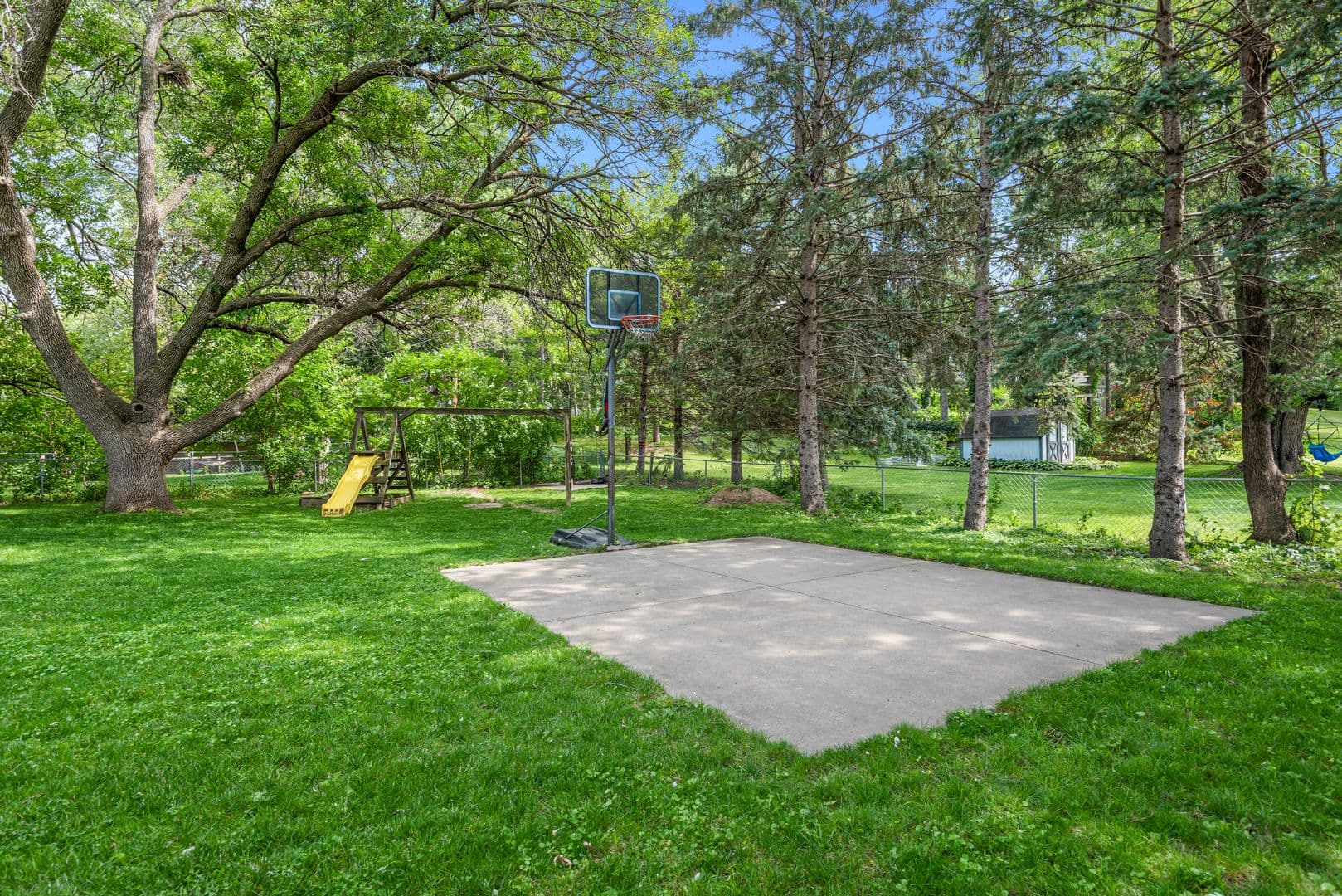 Saint Anthony Apartment: 2604/2606 37th Ave NE