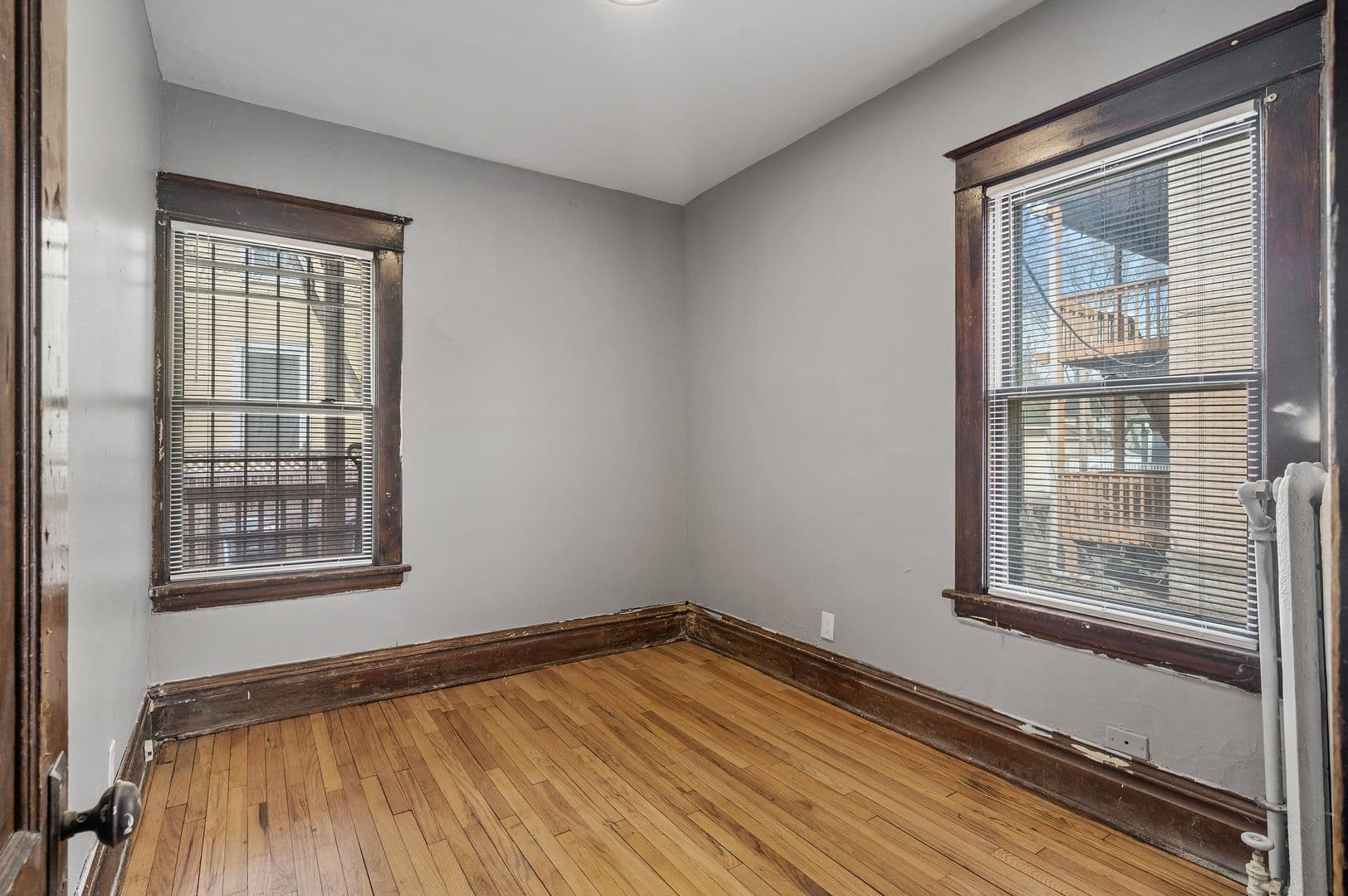 Saint Paul Apartment: 203 Grotto St N