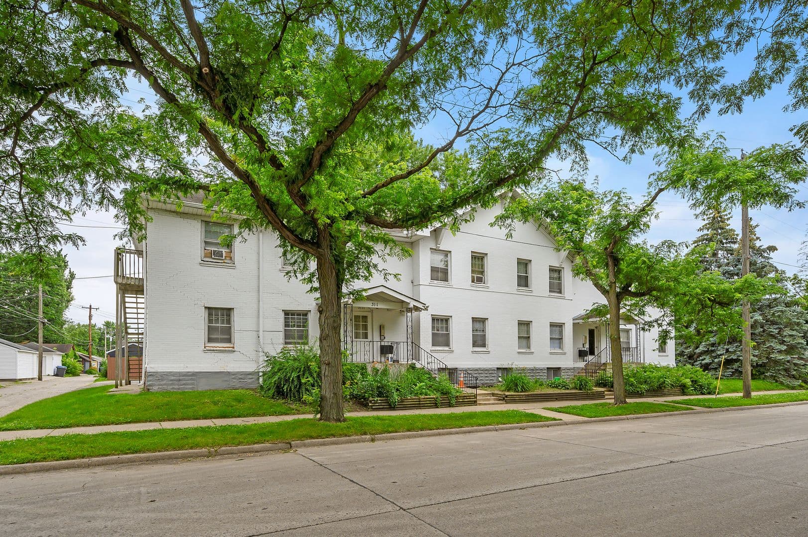 Mineapolis Apartment: 3111 E. 31st Street