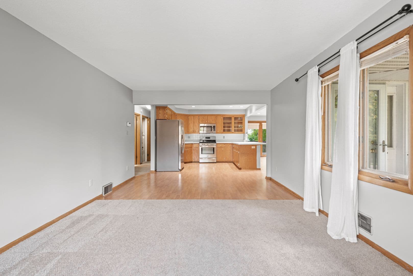 Saint Anthony Apartment: 2604 37th Ave NE