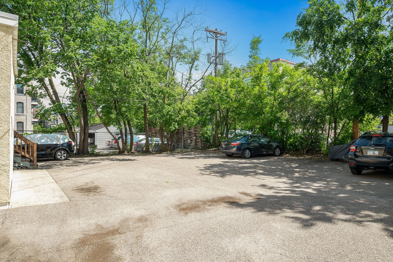 Minneapolis Apartment: 2735 Humboldt Ave S