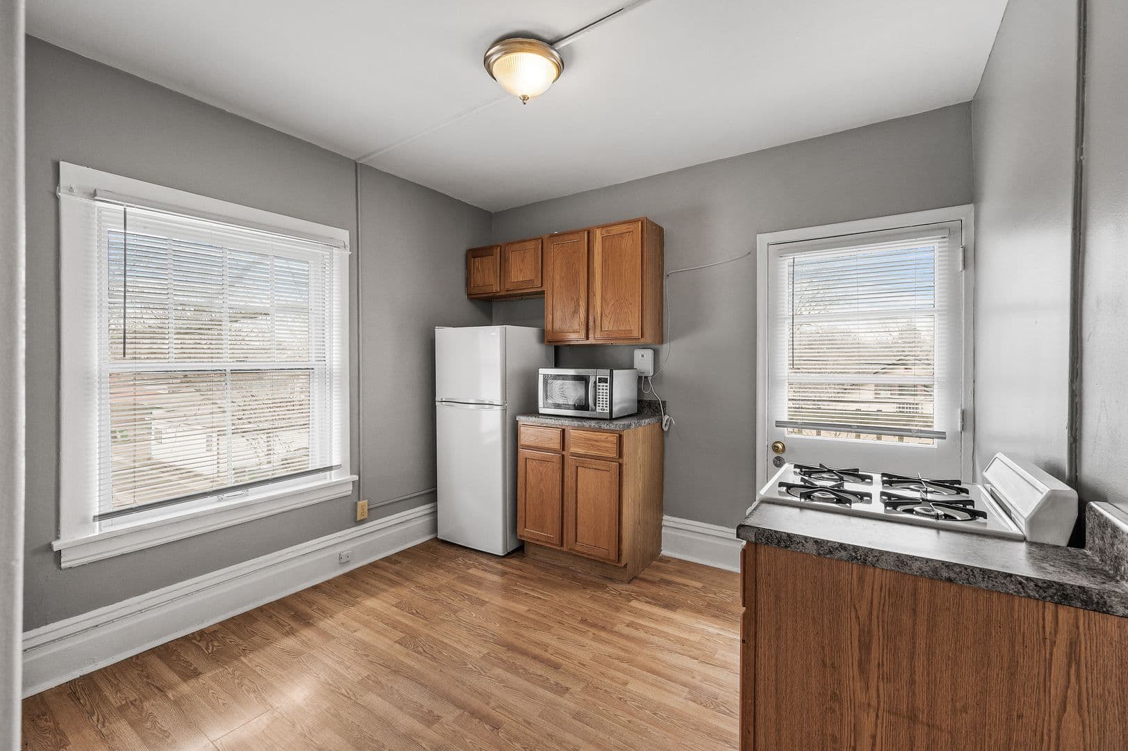 Mineapolis Apartment: 3111 E. 31st Street