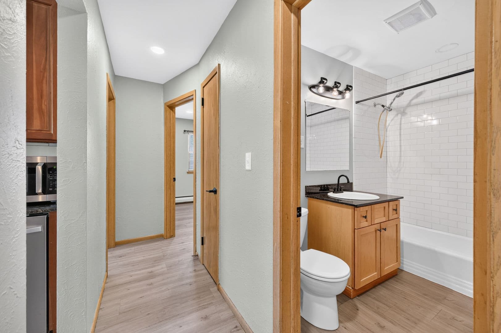 Roseville Apartment: 2610 Snelling Curve