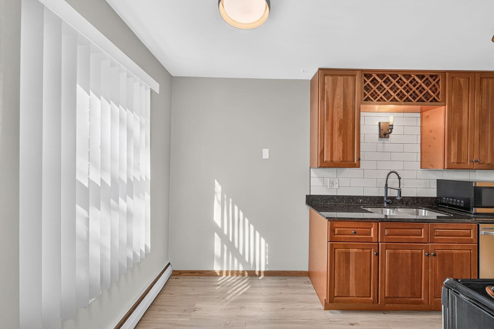 Roseville Apartment: 2610 Snelling Curve