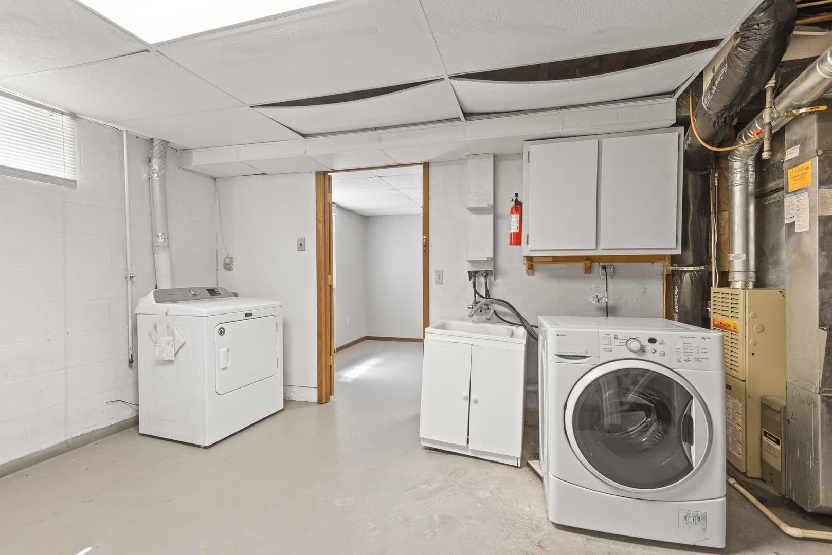 Saint Anthony Apartment: 2604 37th Ave NE