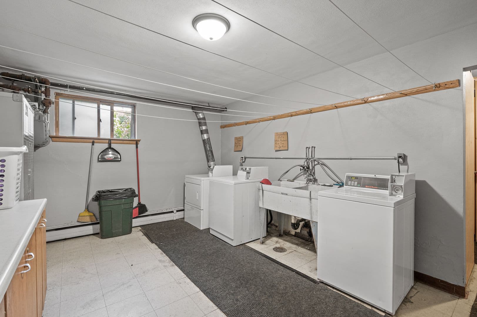 Saint Paul Apartment: 1009 Randolph Ave