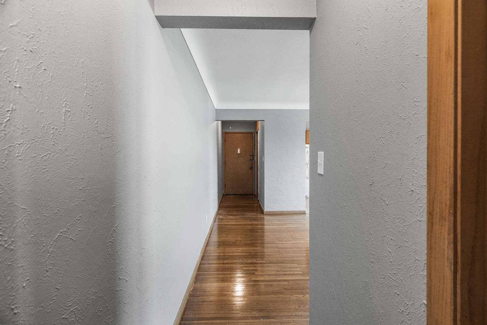 Saint Paul Apartment: 1009 Randolph Ave