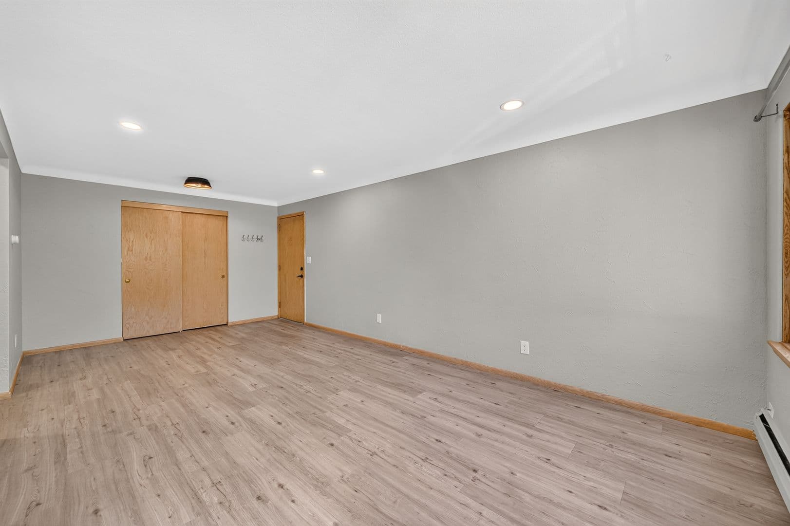 Roseville Apartment: 2610 Snelling Curve