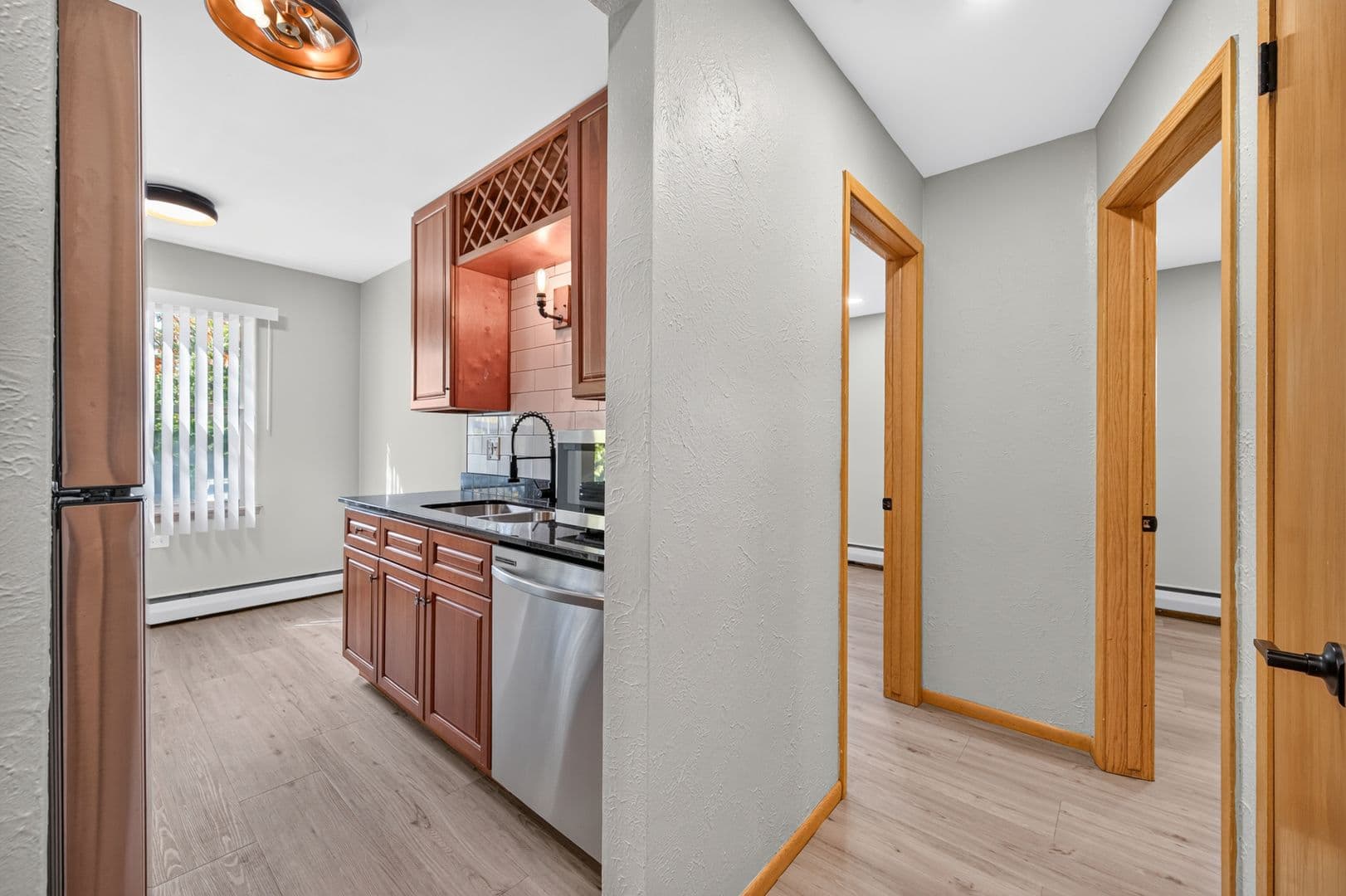 Roseville Apartment: 2610 Snelling Curve