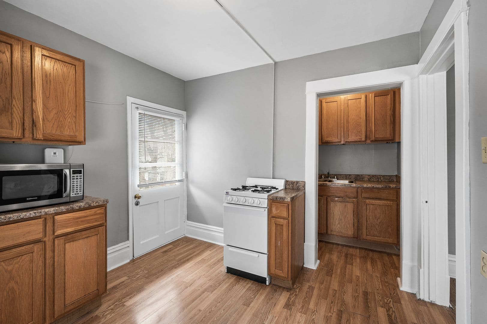 Mineapolis Apartment: 3111 E. 31st Street