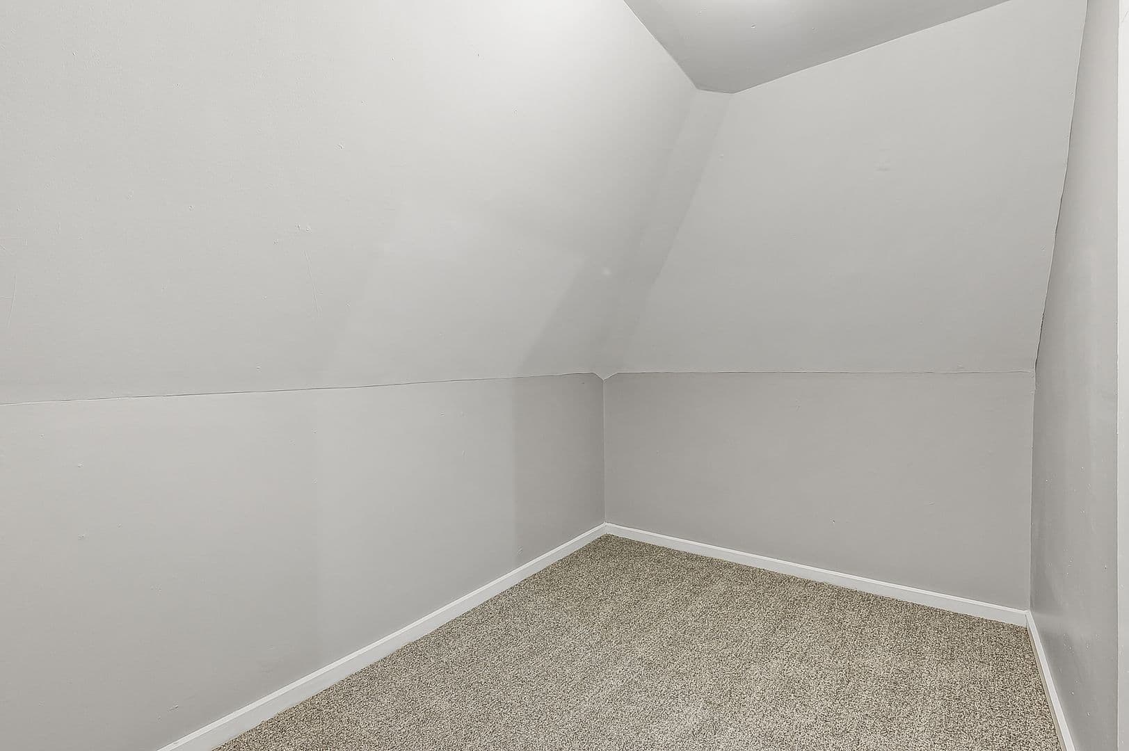 Saint Paul Apartment: 865/867 Hague Ave