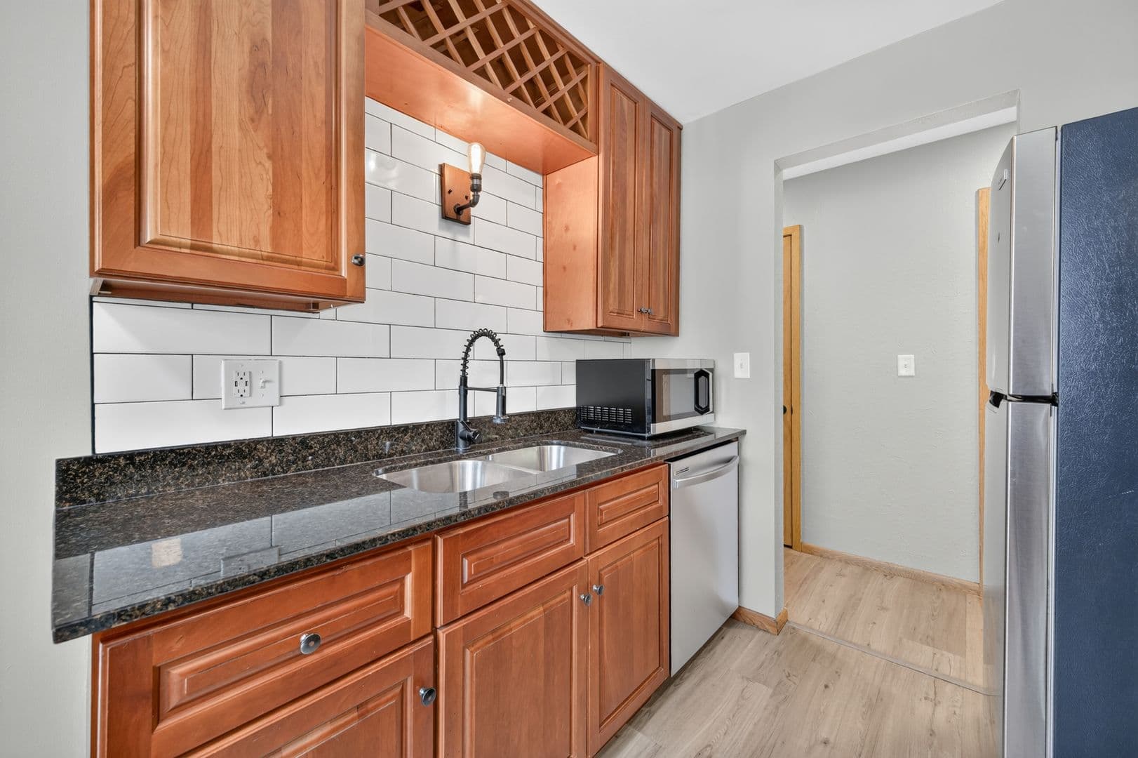 Roseville Apartment: 2610 Snelling Curve