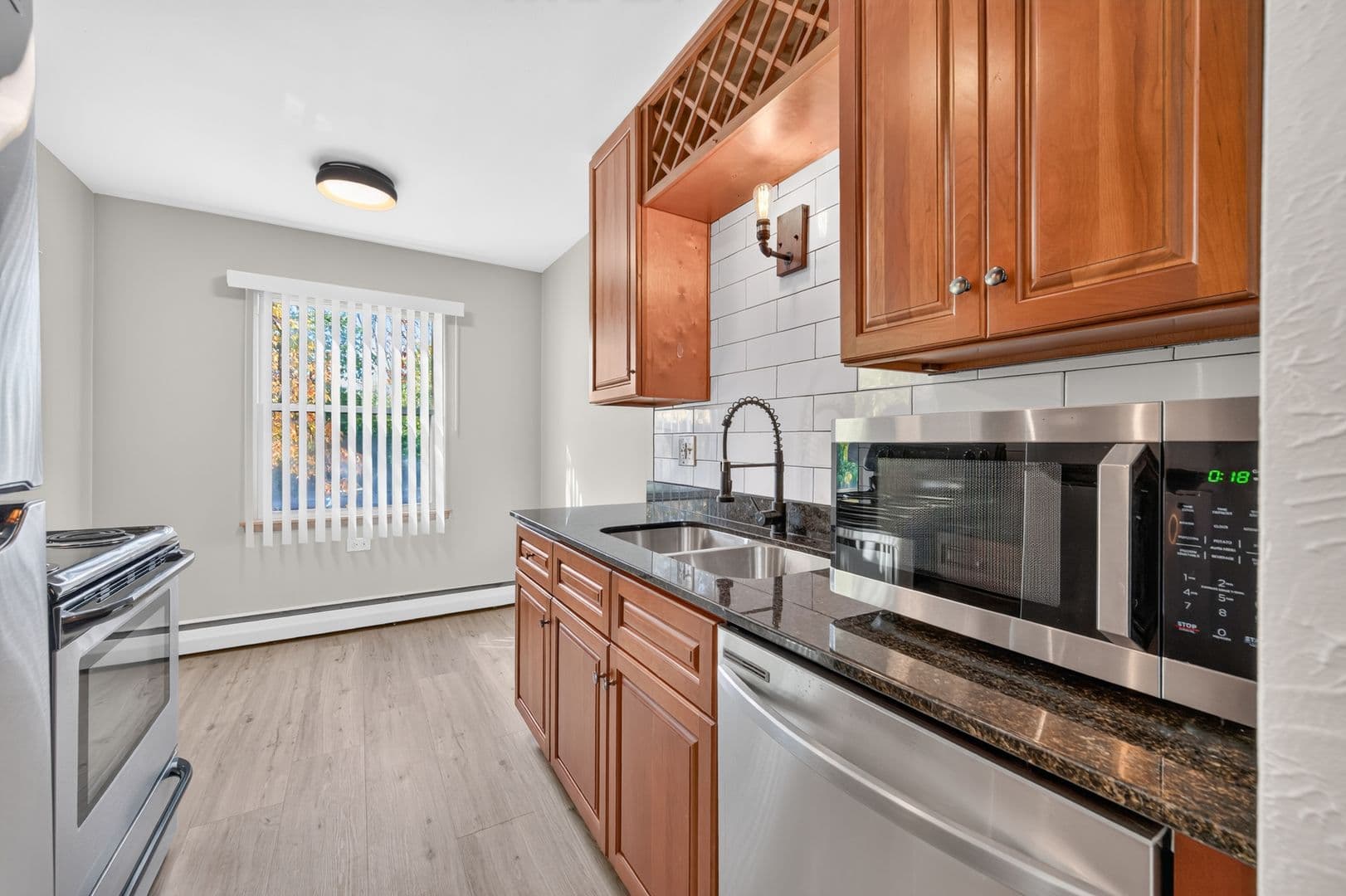Roseville Apartment: 2610 Snelling Curve