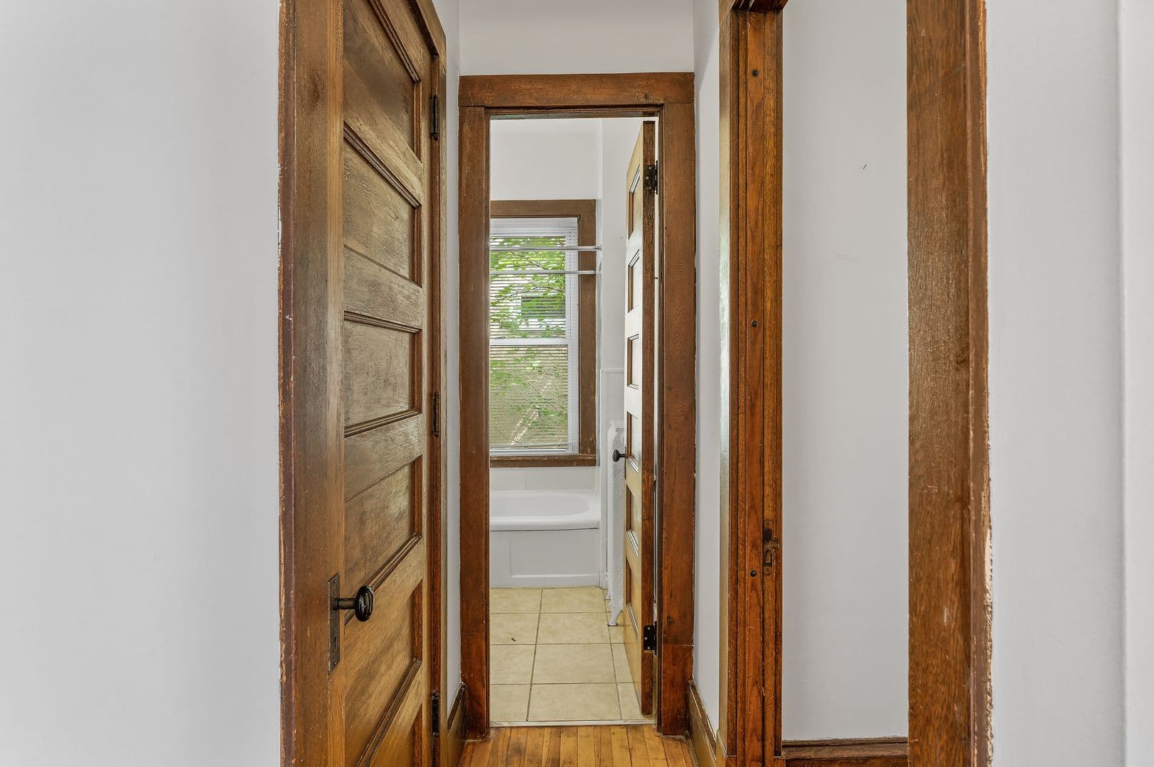 Minneapolis Apartment: 2735 Humboldt Ave S