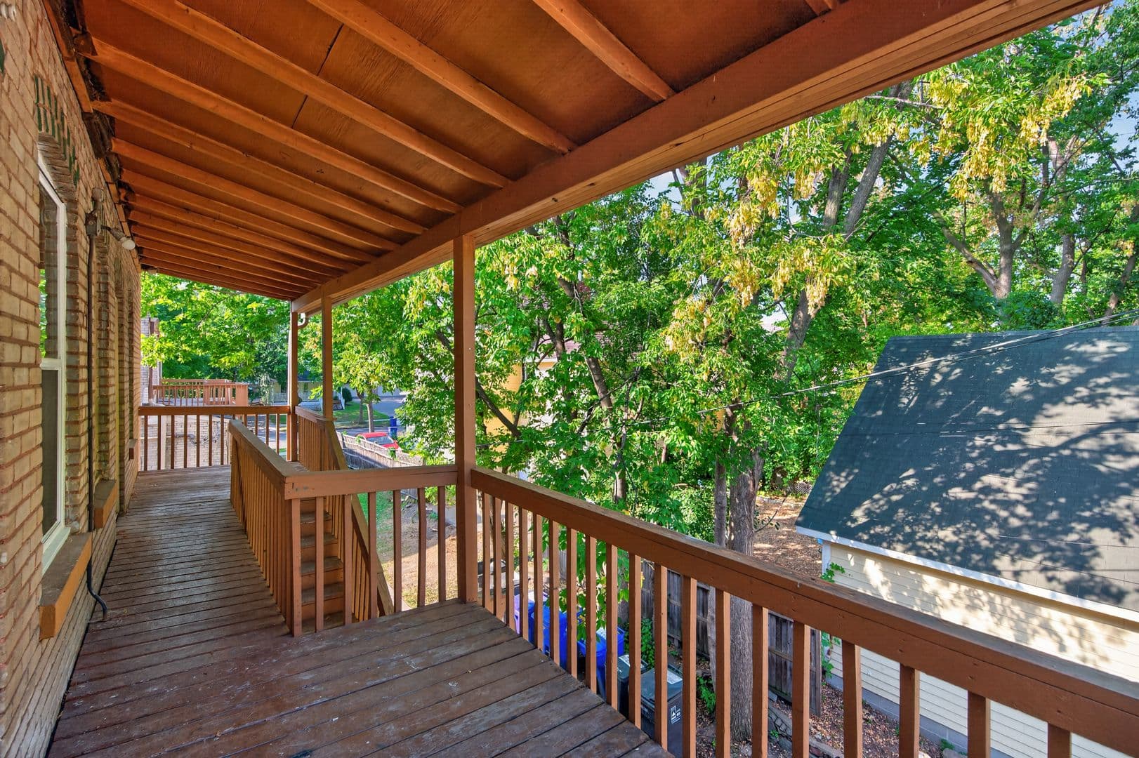 Saint Paul Apartment: 203 Grotto St N