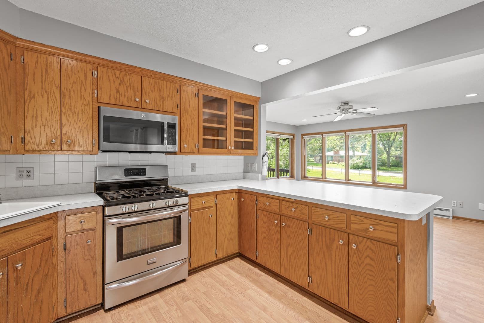 Saint Anthony Apartment: 2604 37th Ave NE