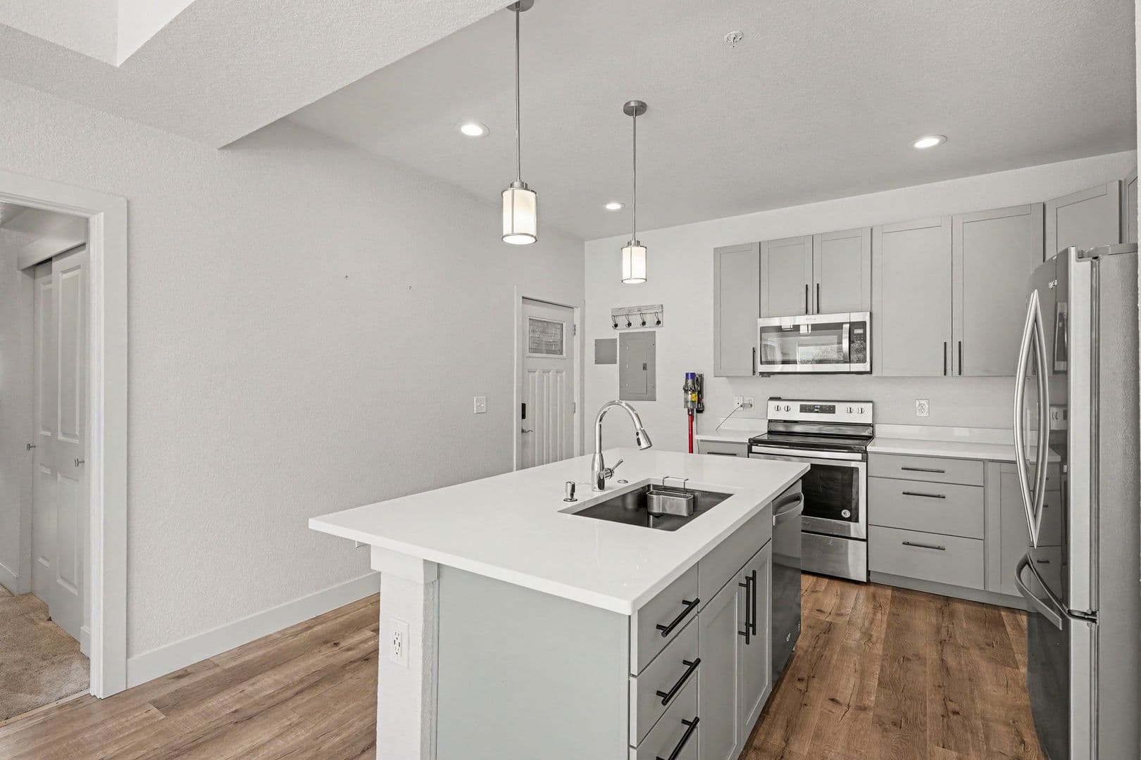 Aurora House: 14936 E Hampden Ave #201
