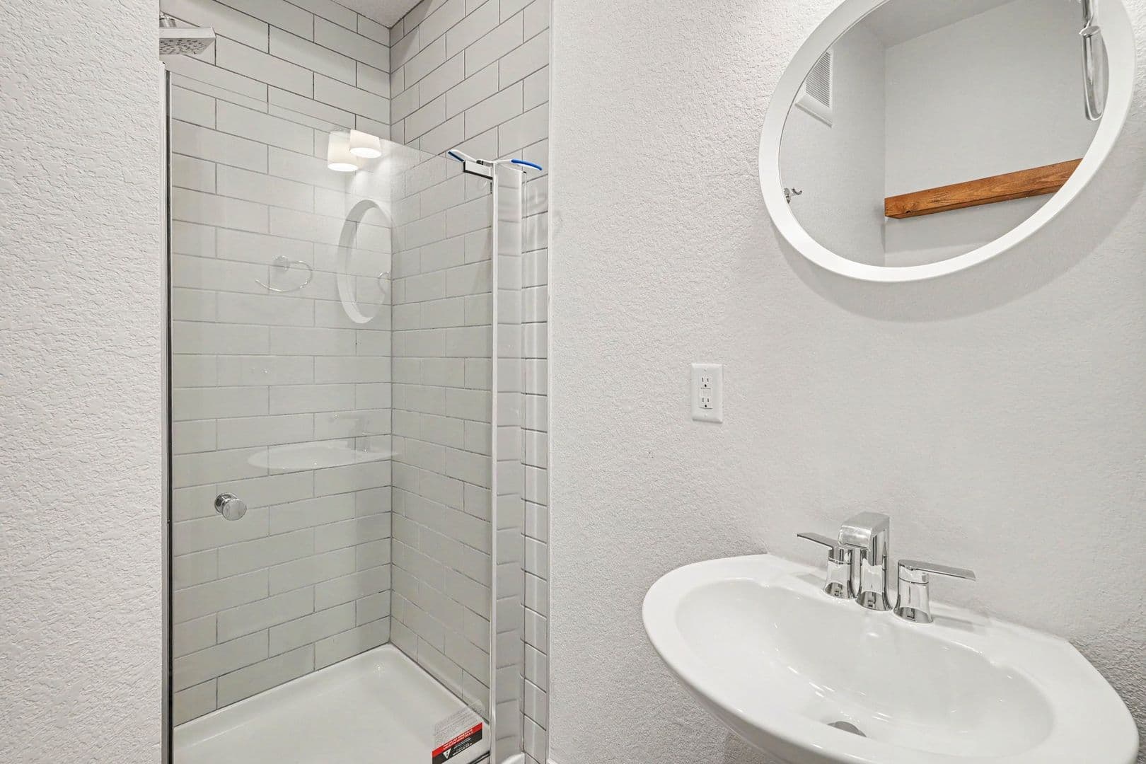 Aurora House: 14936 E Hampden Ave #201