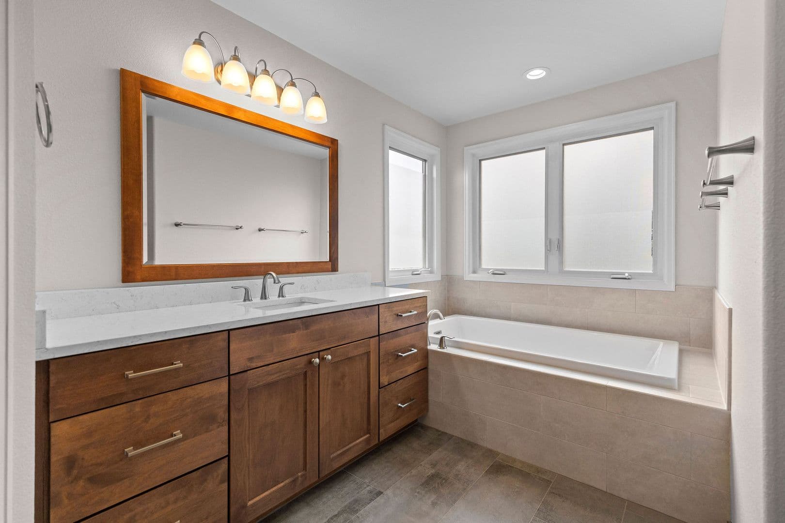Aurora House: 19617 E Fair Dr