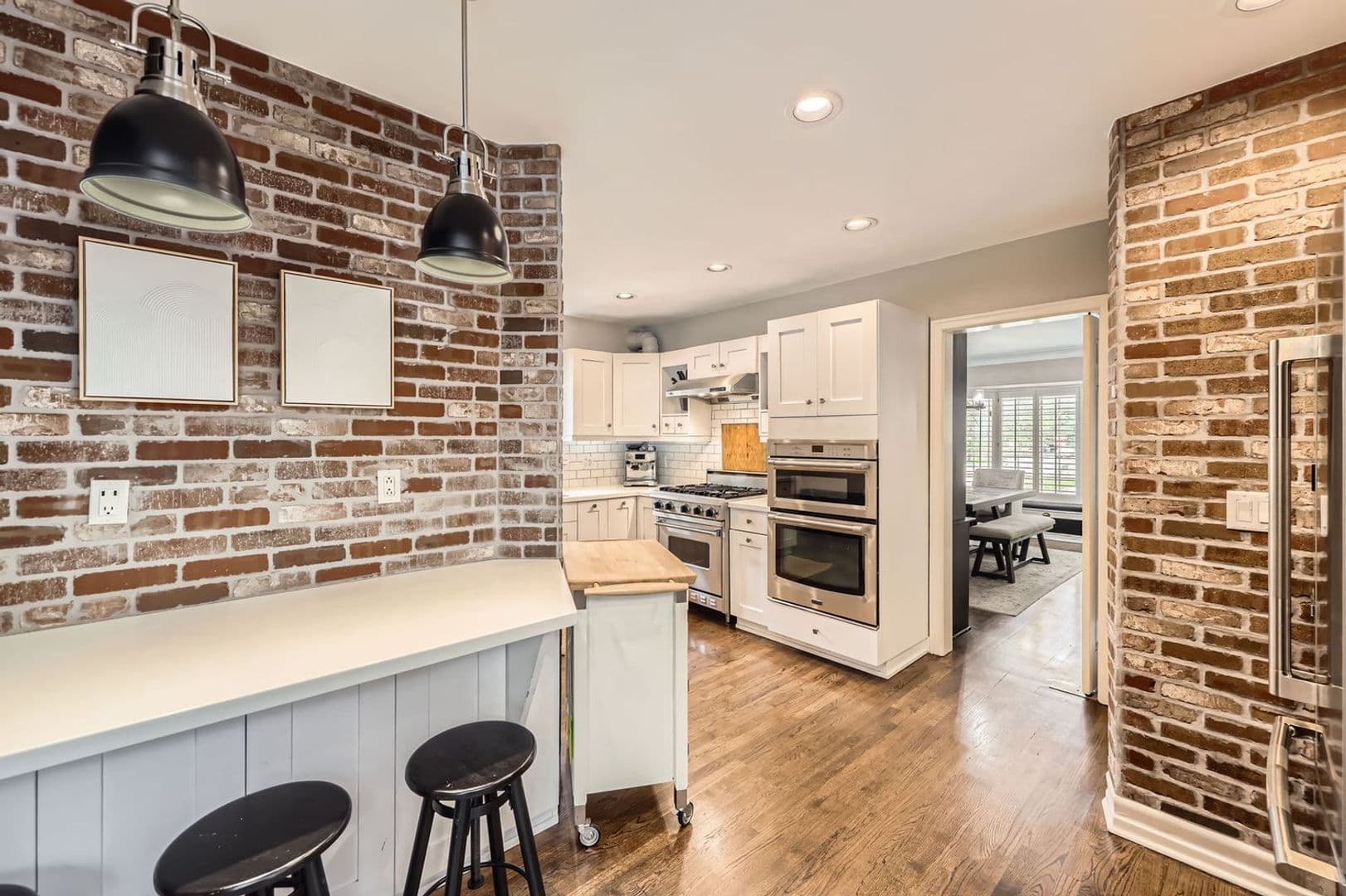 Denver House: 1000 N Monaco Street Pkwy