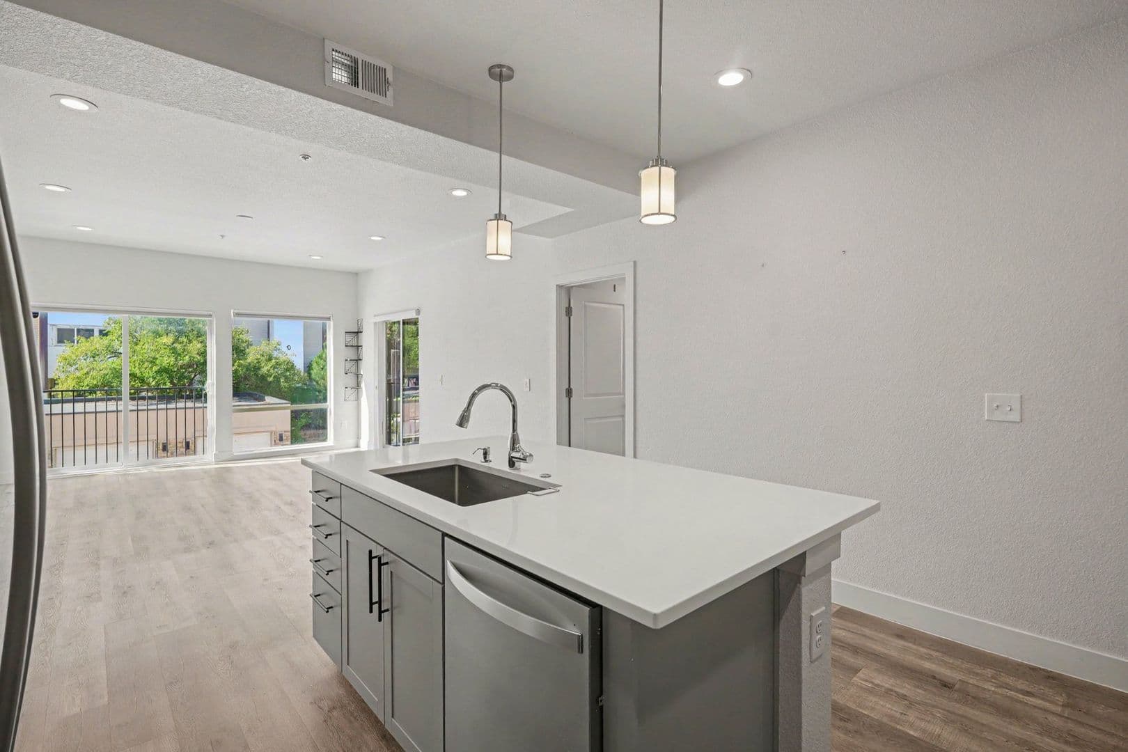 Aurora House: 14936 E Hampden Ave #201