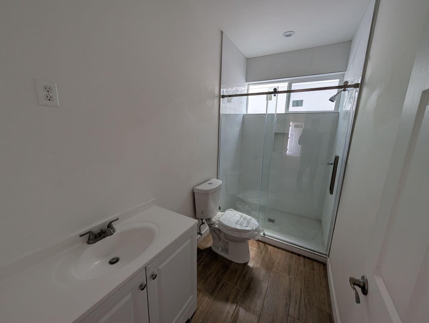 Los Angeles Apartment: 10642-10646 S. Central Ave.