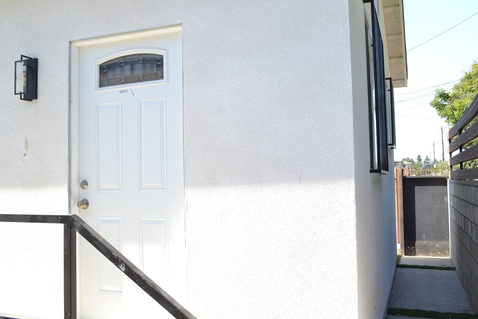 Los Angeles Apartment: 10642-10646 S. Central Ave.