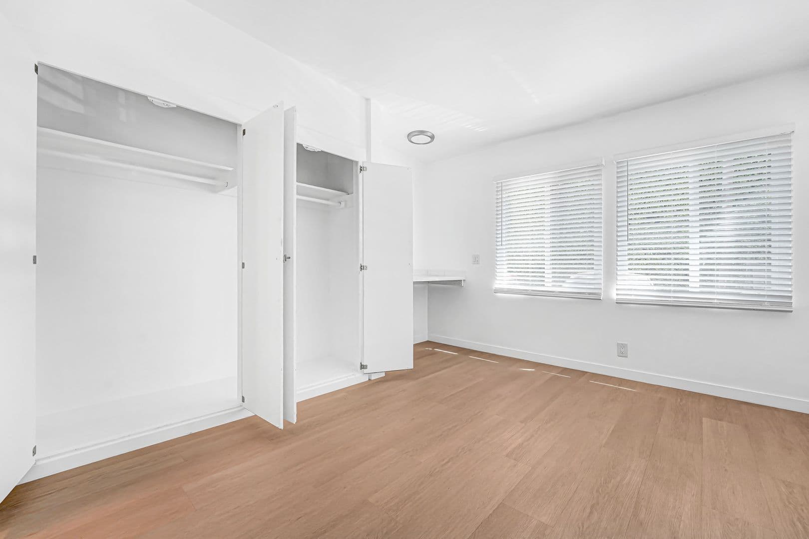 Los Angeles Apartment: 10900 Santa Monica Blvd.