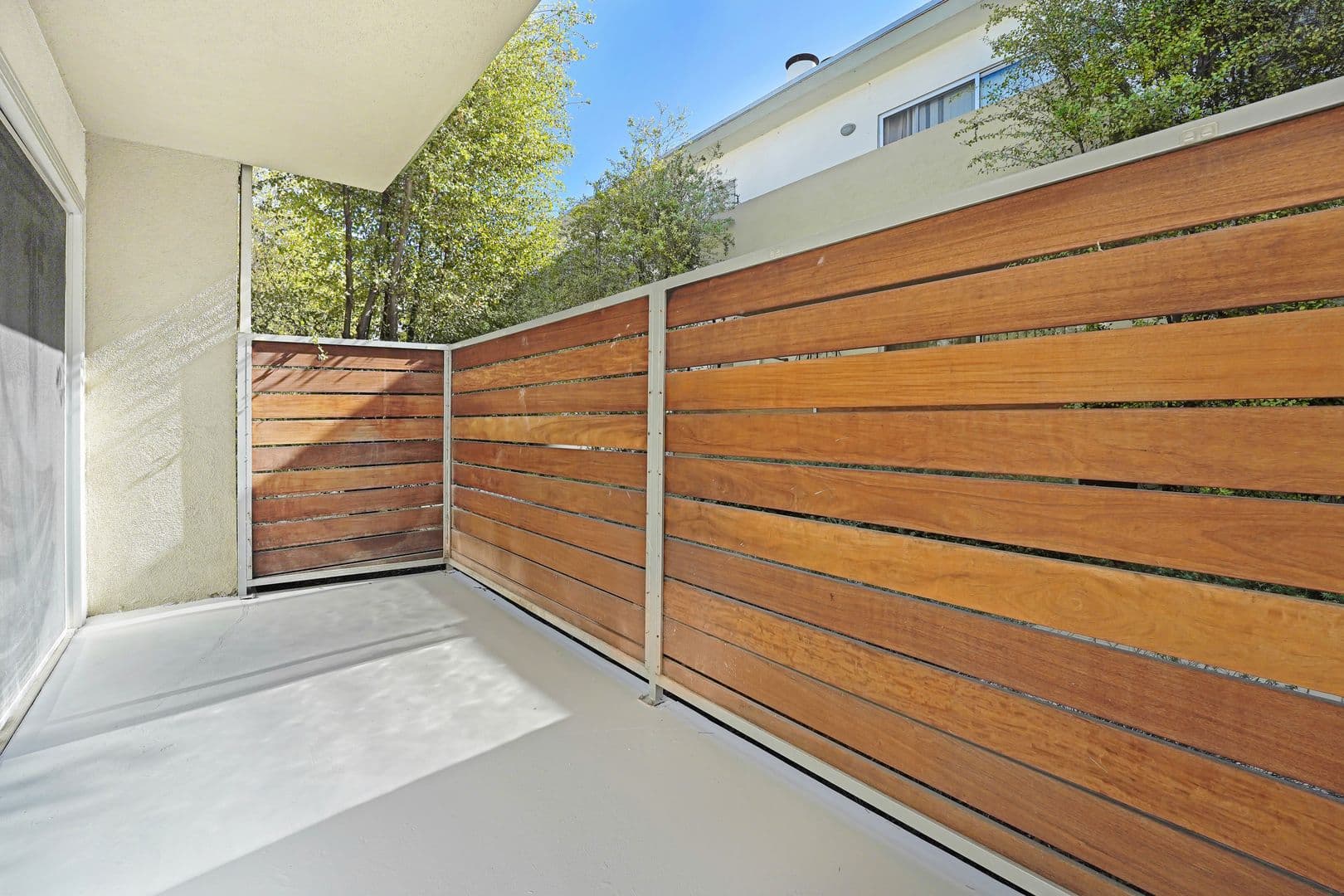 Santa Monica Apartment: 845 20th Street