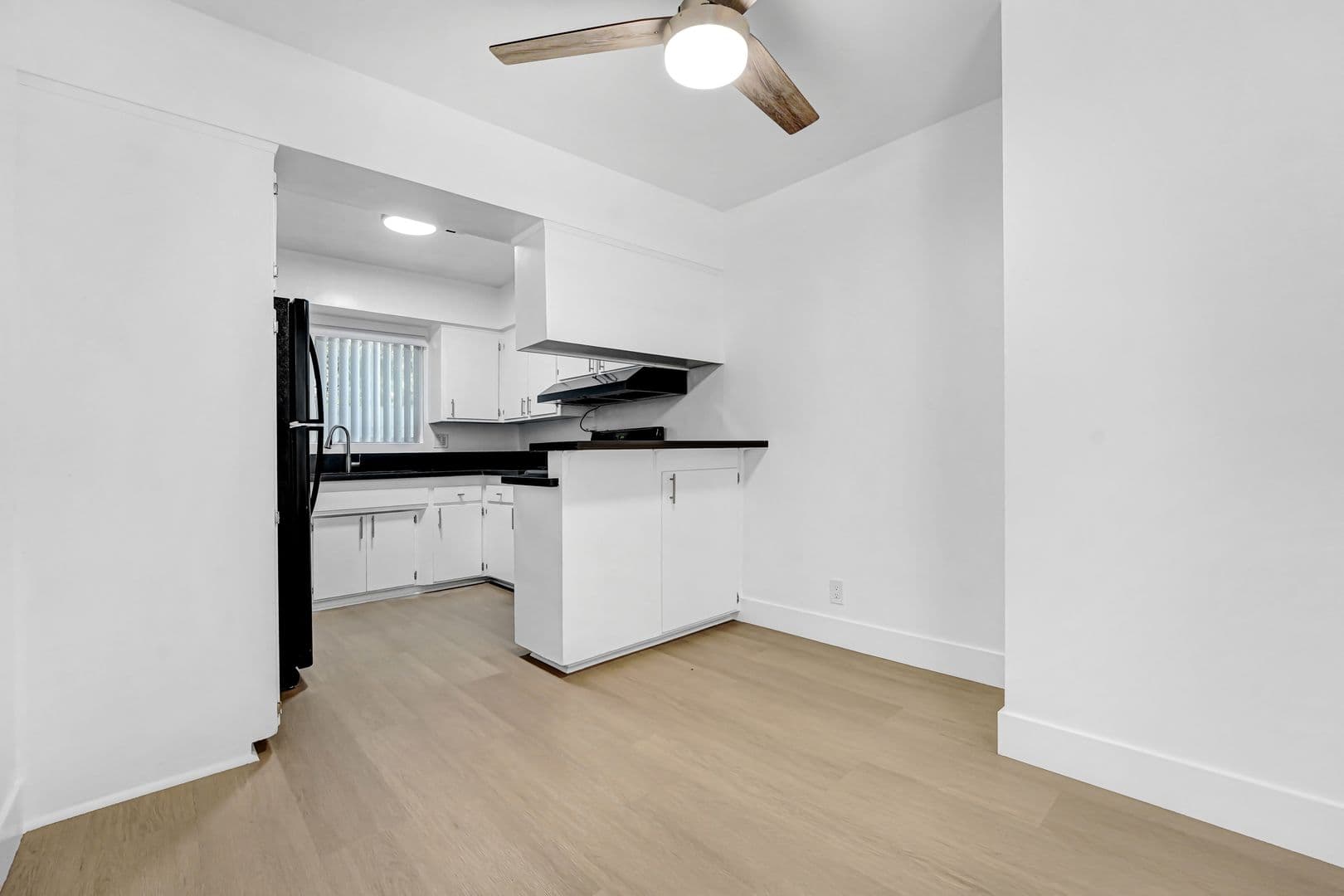 Los Angeles Apartment: 744 S. Windsor Boulevard