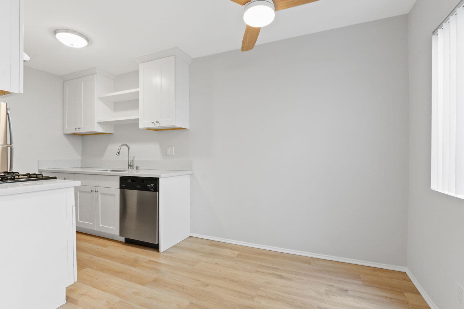 Santa Monica Apartment: 1451 Franklin Street