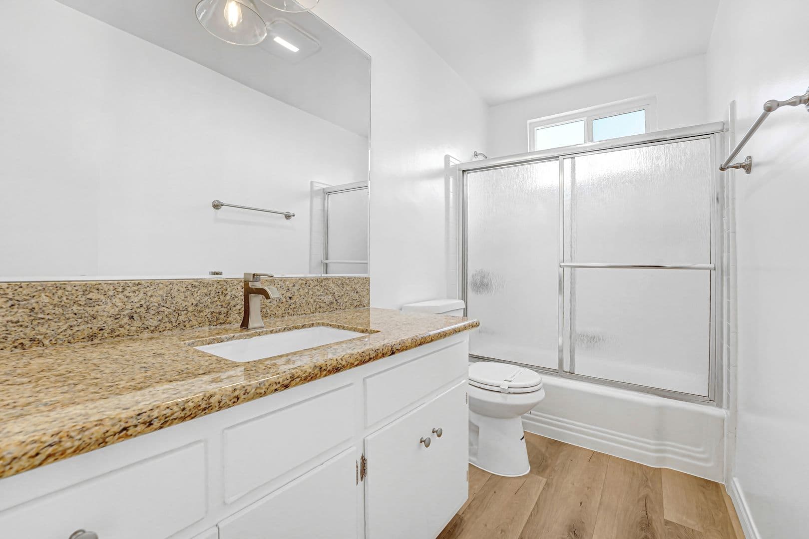 Santa Monica Apartment: 1451 Princeton Street