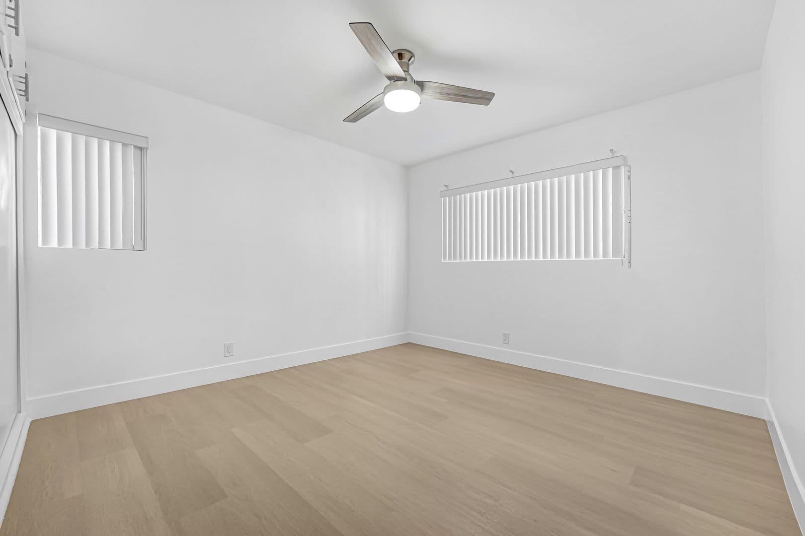 Los Angeles Apartment: 744 S. Windsor Boulevard