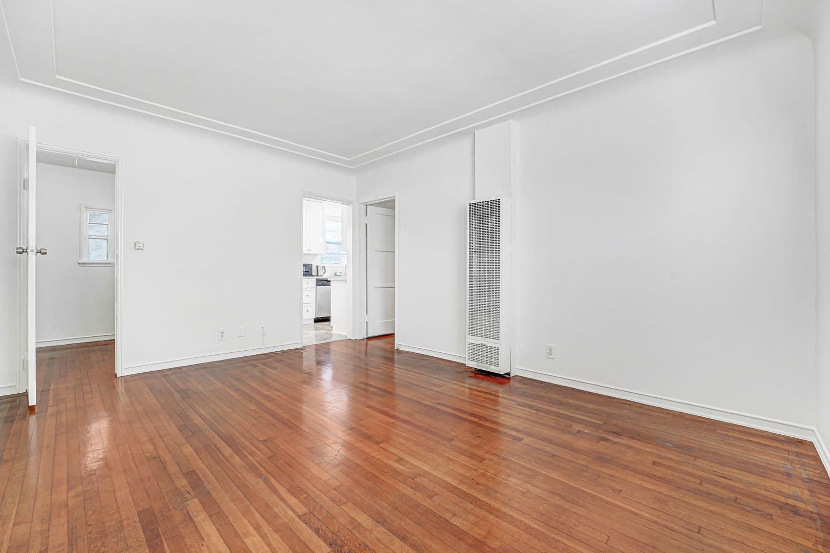 Santa Monica Apartment: 2024 - 26½ Ocean Park Blvd.