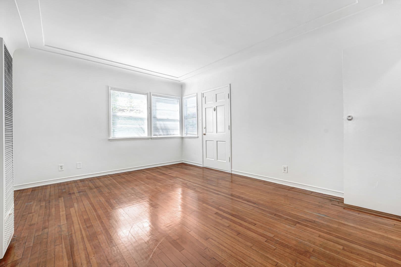 Santa Monica Apartment: 2024 - 26½ Ocean Park Blvd.