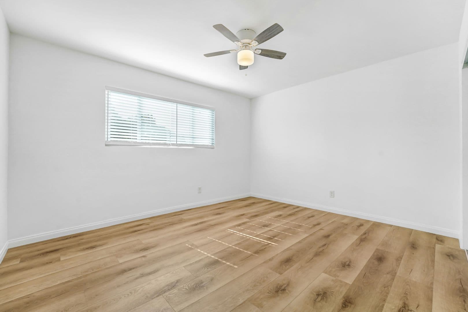 Santa Monica Apartment: 1451 Princeton Street