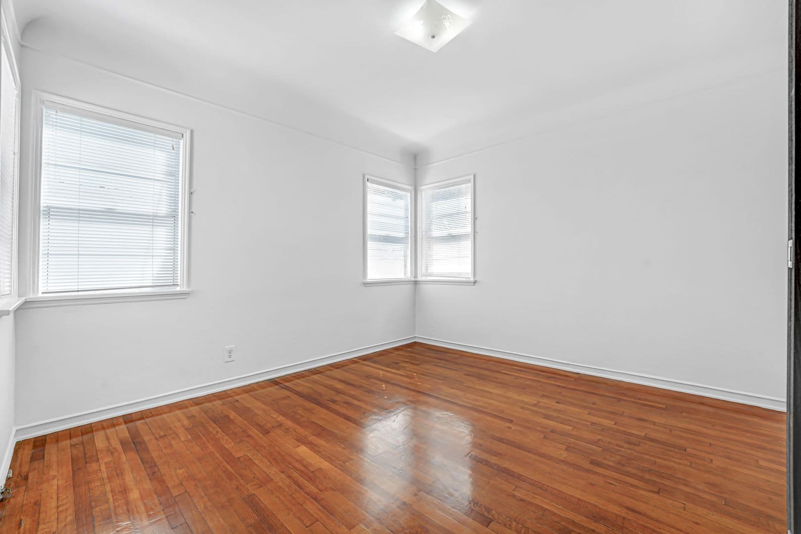 Santa Monica Apartment: 2024 - 26½ Ocean Park Blvd.