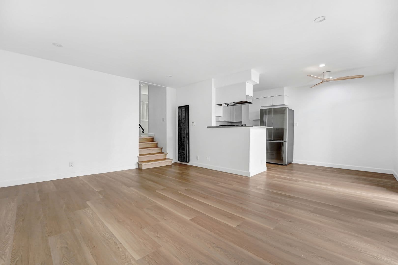 Santa Monica Apartment: 1121 California Avenue