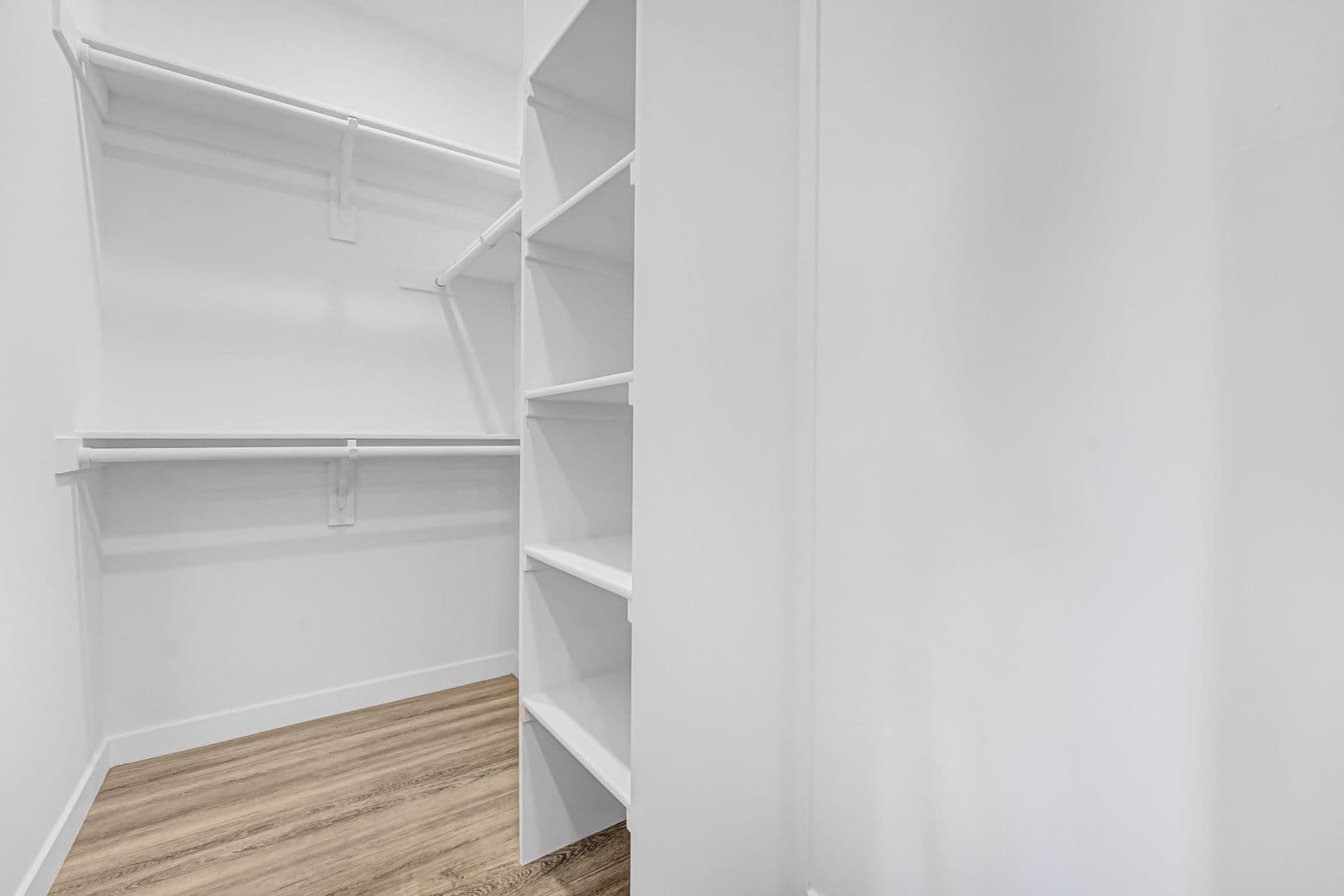 Santa Monica Apartment: 3008 Santa Monica Blvd.