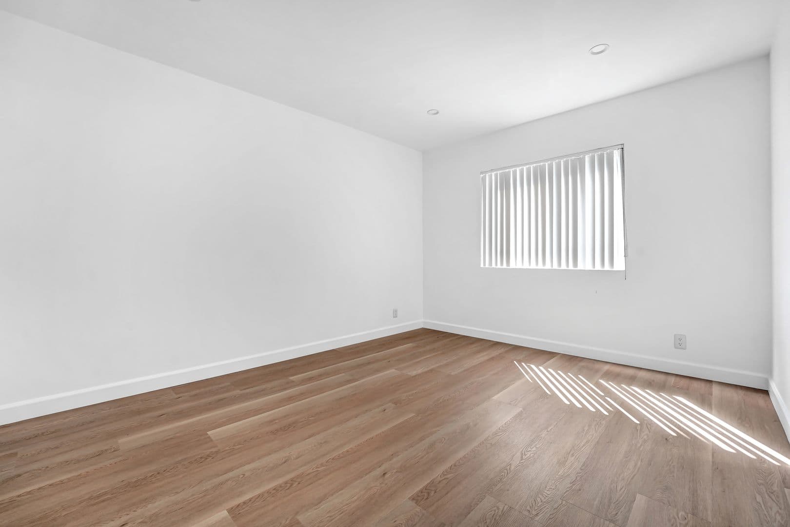 Santa Monica Apartment: 1121 California Avenue
