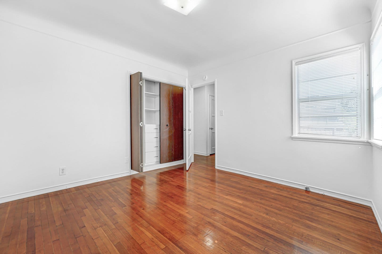 Santa Monica Apartment: 2024 - 26½ Ocean Park Blvd.