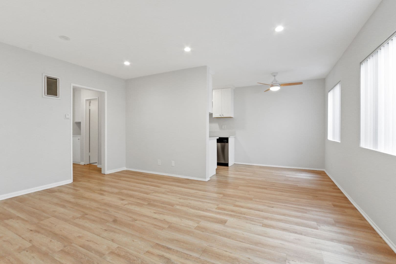 Santa Monica Apartment: 1451 Franklin Street