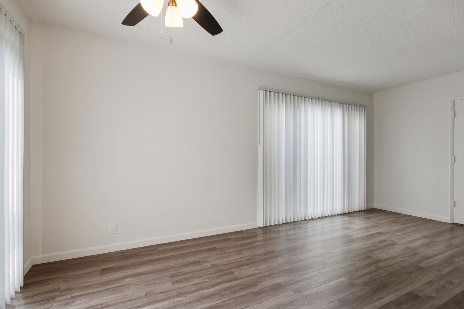 Santa Monica Apartment: 1231 12th Street
