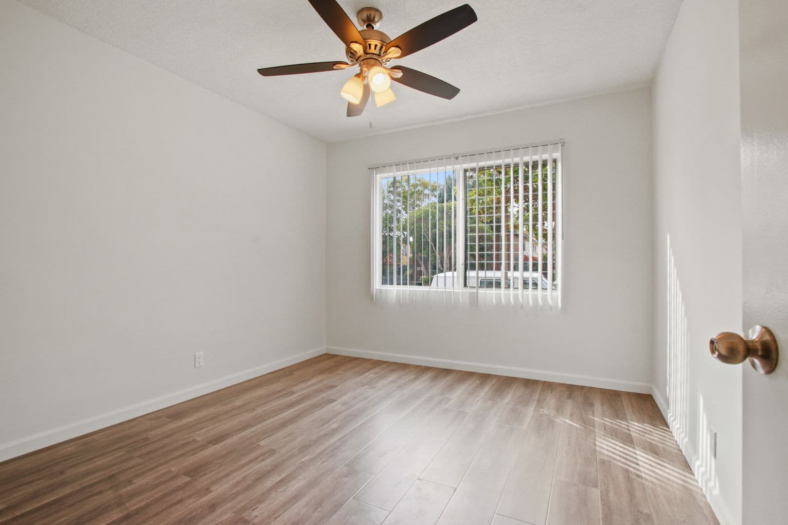 Santa Monica Apartment: 1231 12th Street