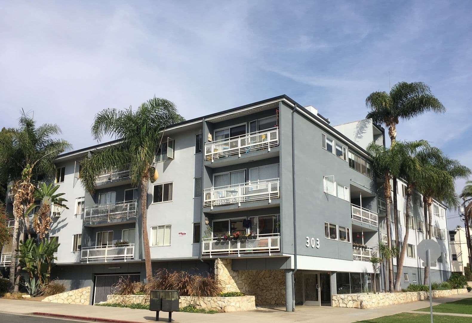 Santa Monica Apartment: 303 California Avenue
