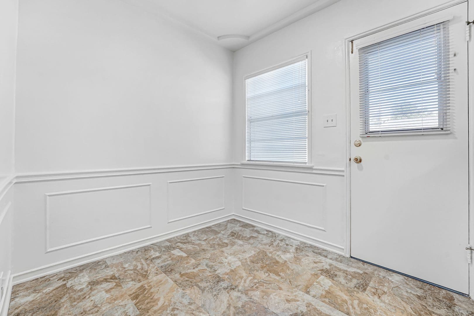 Santa Monica Apartment: 2024 - 26½ Ocean Park Blvd.